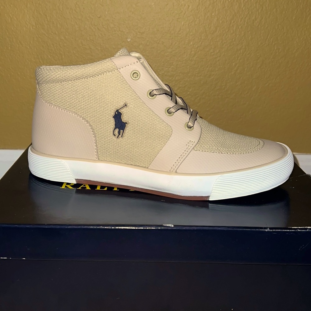 Boys Polo Shoes (big boy size 7)